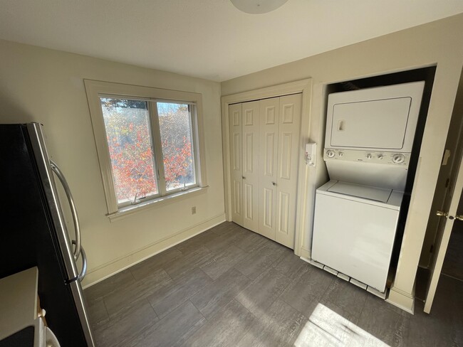Building Photo - 311 Seaside Ave