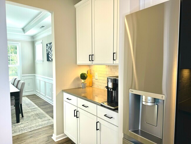 Building Photo - 321 Heritage Regency Dr