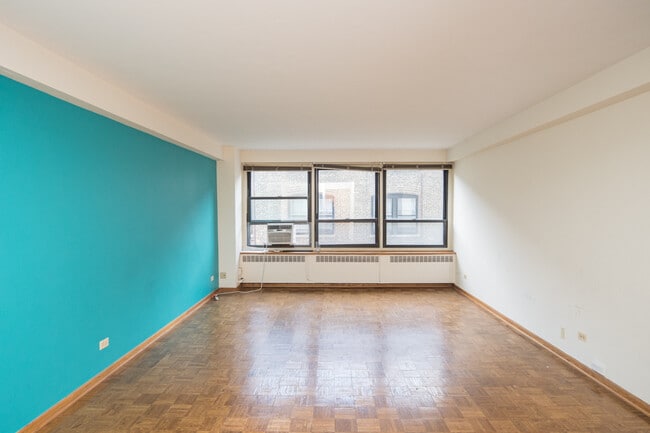 Building Photo - 4180 N Marine Dr