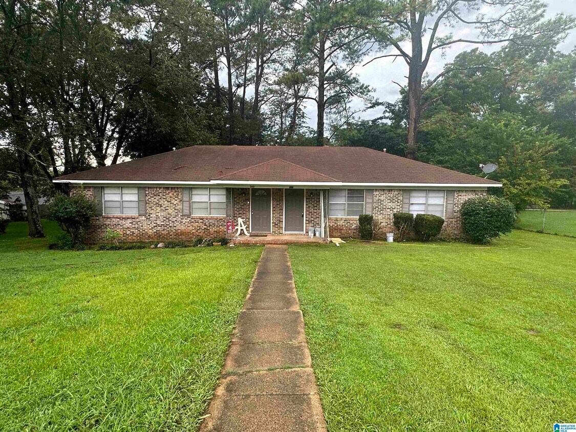 Foto principal - 6220 Cole Ave