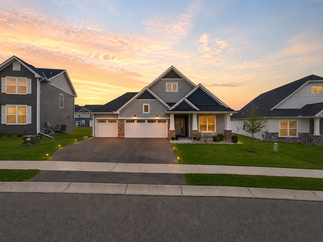 Building Photo - 6218 Tamarack Ln