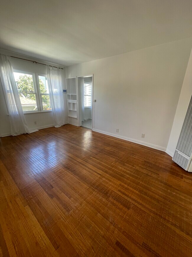 Unidad E - 830 20th St