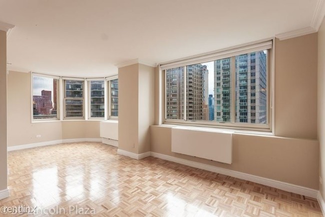 Foto del edificio - 30 W 36th St