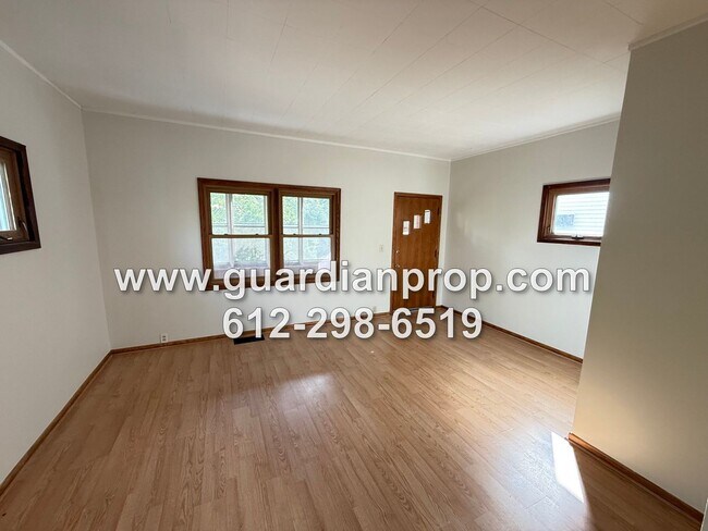 Foto del edificio - 915 Fry St