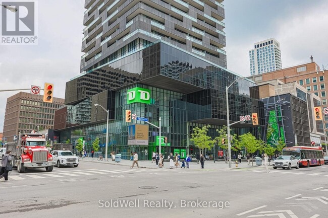 Building Photo - 3904-3908 EGLINTON Ave