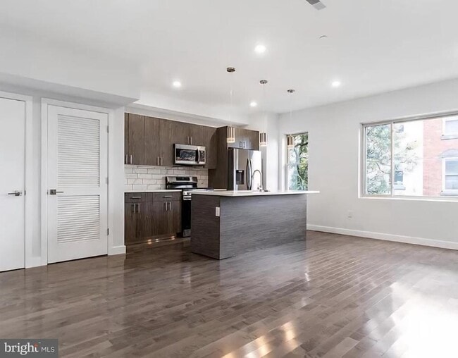 Foto del edificio - 1945 N 7th St