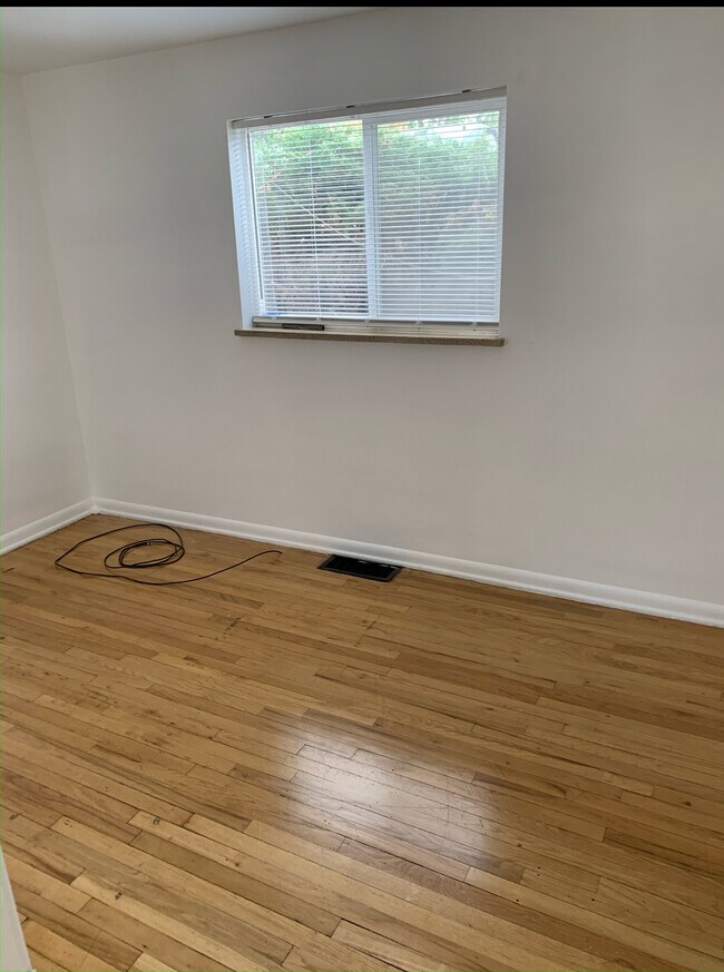 Foto del edificio - 165 E Oxford Ave