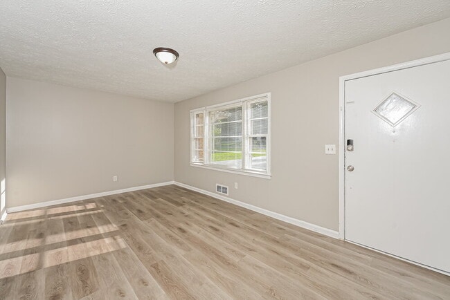 Foto del edificio - 355 Arcadia Pl SW