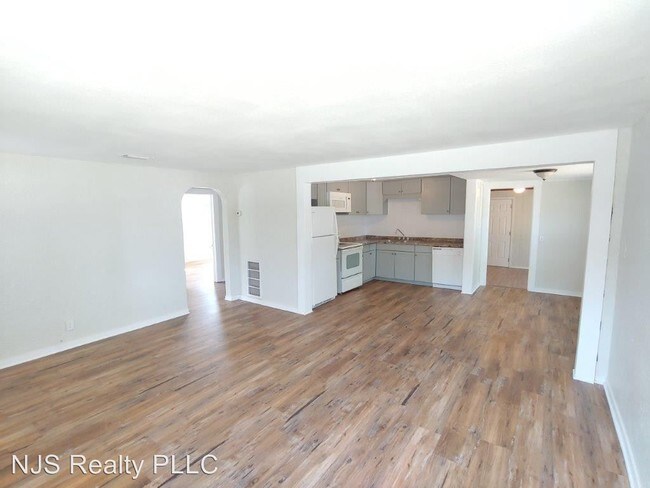 Building Photo - 3 br, 2 bath House - 19 Tarpon Dr.