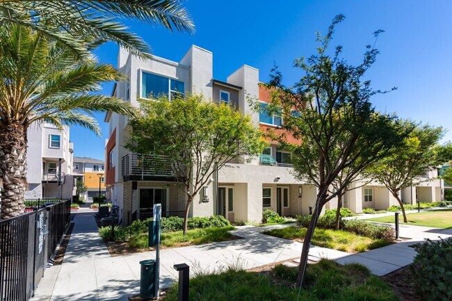 Foto del edificio - Contemporary Living in the Heart of Millenia