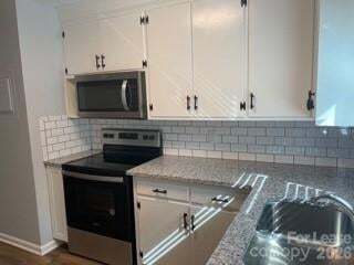 Foto del edificio - 2738 Baker St