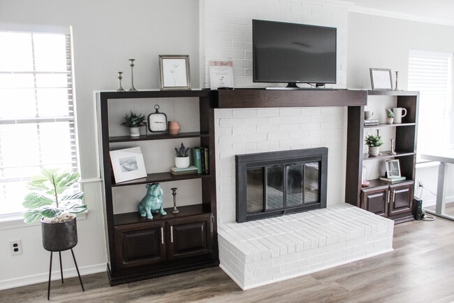 Wood burning fireplace - 10023 Olmos Dr