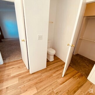 Building Photo - 5445 Tamarack Ave