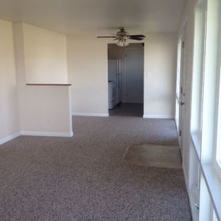 Building Photo - 1307 Broadview Dr