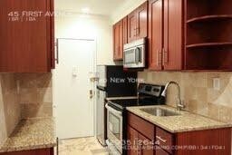 Building Photo - East Village Charm, Low Budget Appeal!