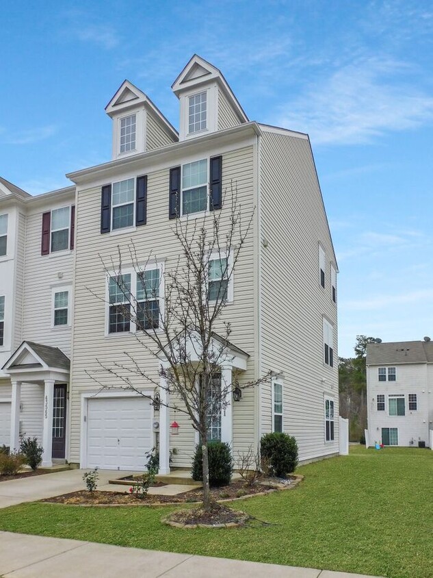 Primary Photo - 3-Story End-Unit Town Home with 1 Car Garage