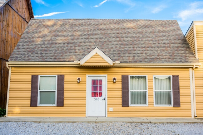 Front View - 392 Race St
