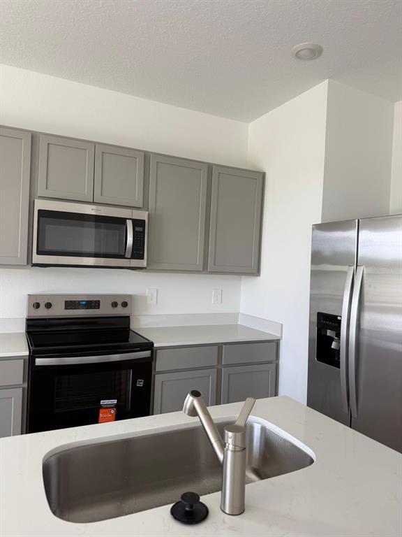 Building Photo - 2582 Olympic Ct