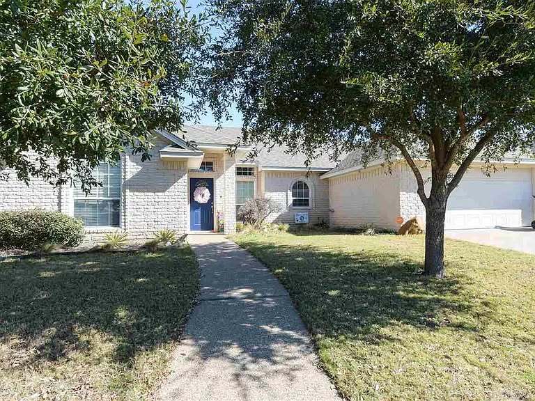 Primary Photo - 10605 Rayburn Way