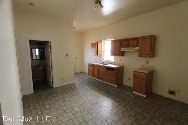 Building Photo - 1427 Culver Dr
