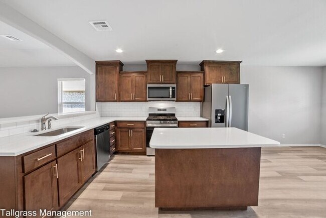 Foto del edificio - 4/2/2 Home in Sand Springs | MOVE IN SPECIAL!