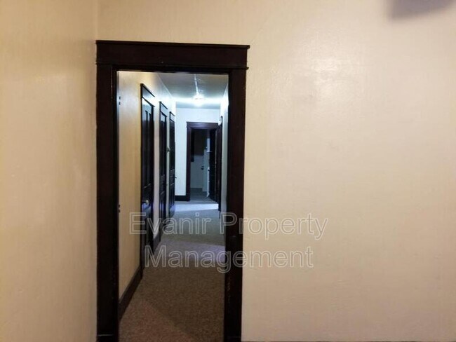 Foto del edificio - 216 S 6th St