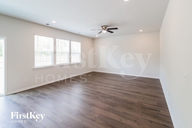 Foto del edificio - 227 Firewheel Ct