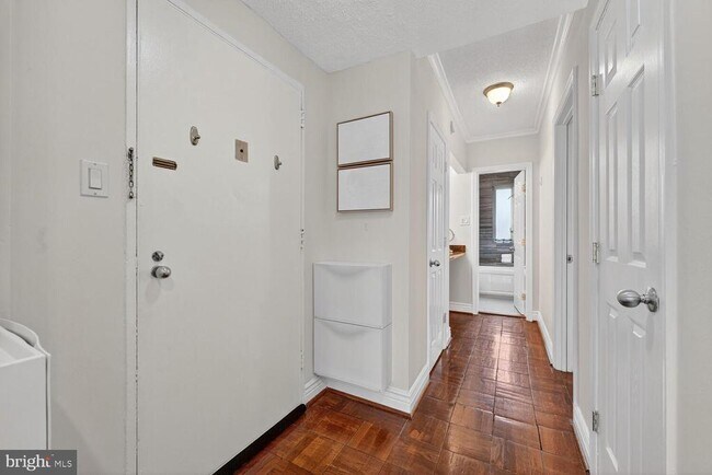 Foto del edificio - 1727 Massachusetts Ave NW