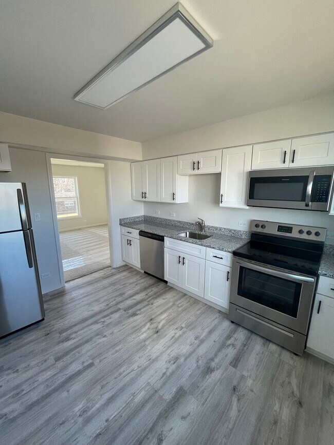 Foto del edificio - 10407 N Church St