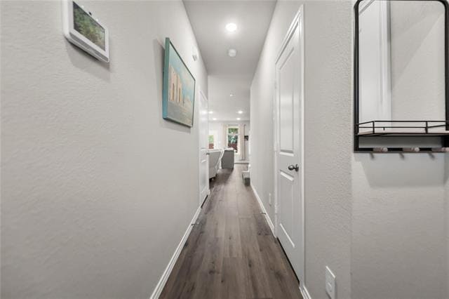 Building Photo - 3225 Hampton Dr