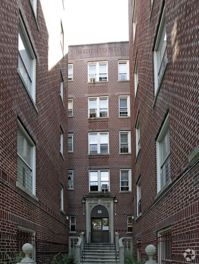 Building Photo - 55 East Mosholu Parkway North