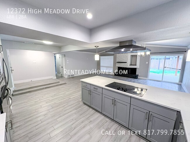 Foto del edificio - 12372 High Meadow Dr