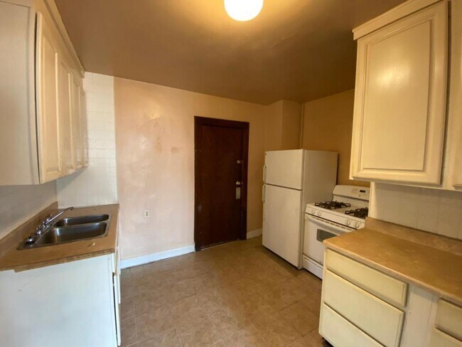 Foto del edificio - 4775 East 86th Street #4
