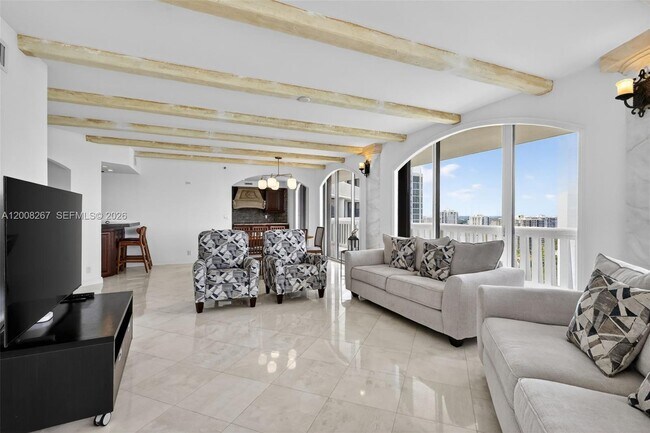 Building Photo - 3000 Island Blvd