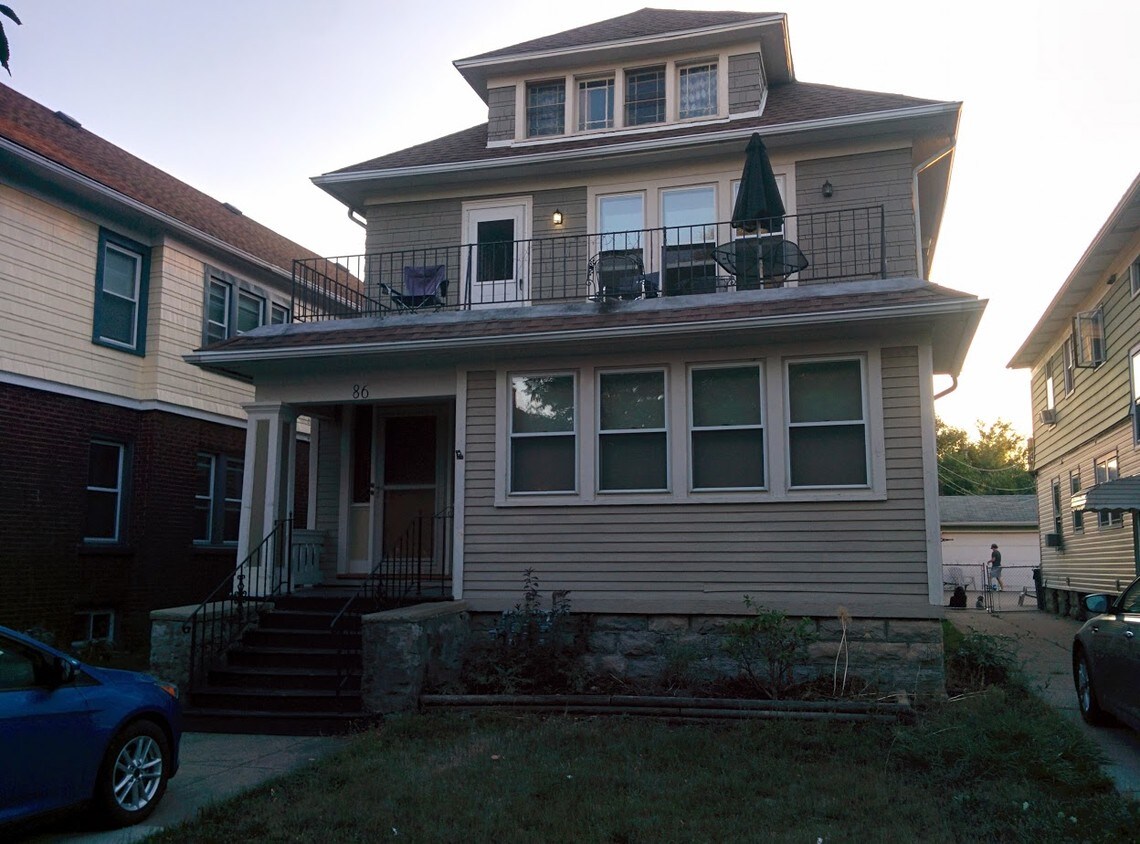 Foto principal - 86 Saranac Ave