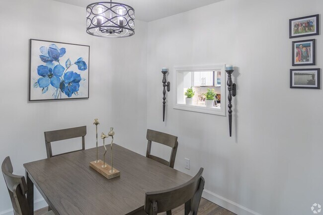 Building Photo - Galbraith Pointe Apartments and Townhomes