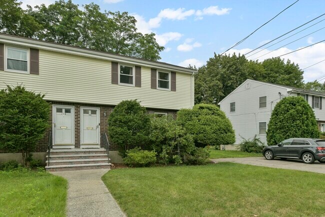 Building Photo - 120 Edinboro St