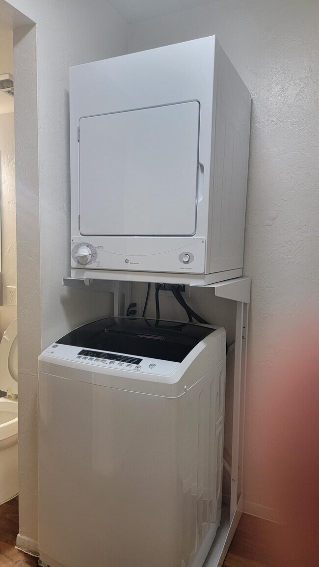 Foto del edificio - Pantano Villas Apartments