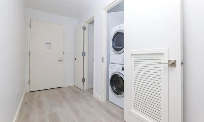 Foto del edificio - 1 bedroom in Brooklyn NY 11222
