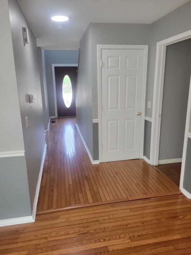 Foto del edificio - 5229 Acacia Ct
