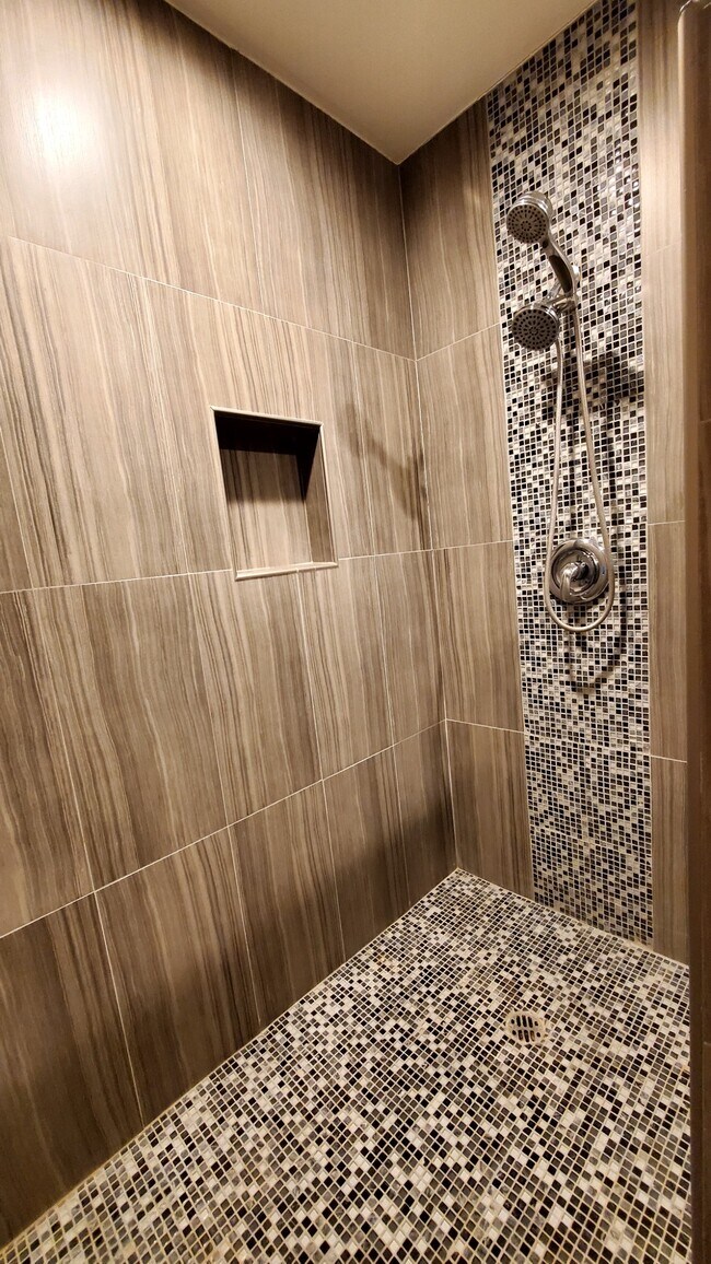 Foto del edificio - 16925 Knollwood Dr