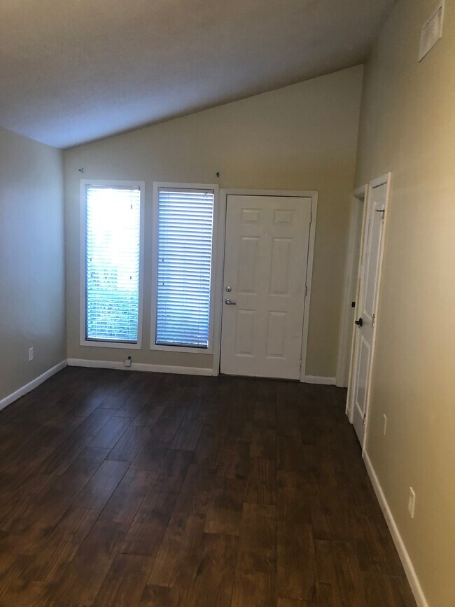 808 23rd St Unit 808A, Alexandria, LA 71301 Apartments in Alexandria