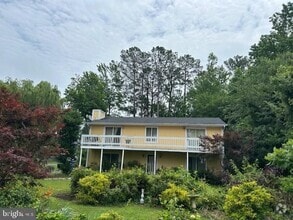 Building Photo - 701 Bayside Dr