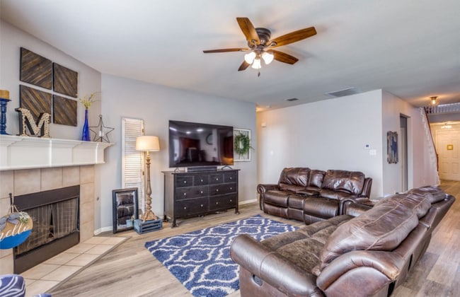 Foto del edificio - 11489 Stephenville Dr