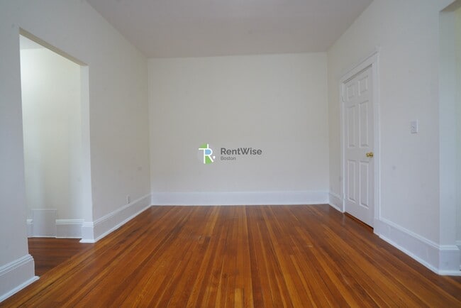 Building Photo - 73 Brighton Ave