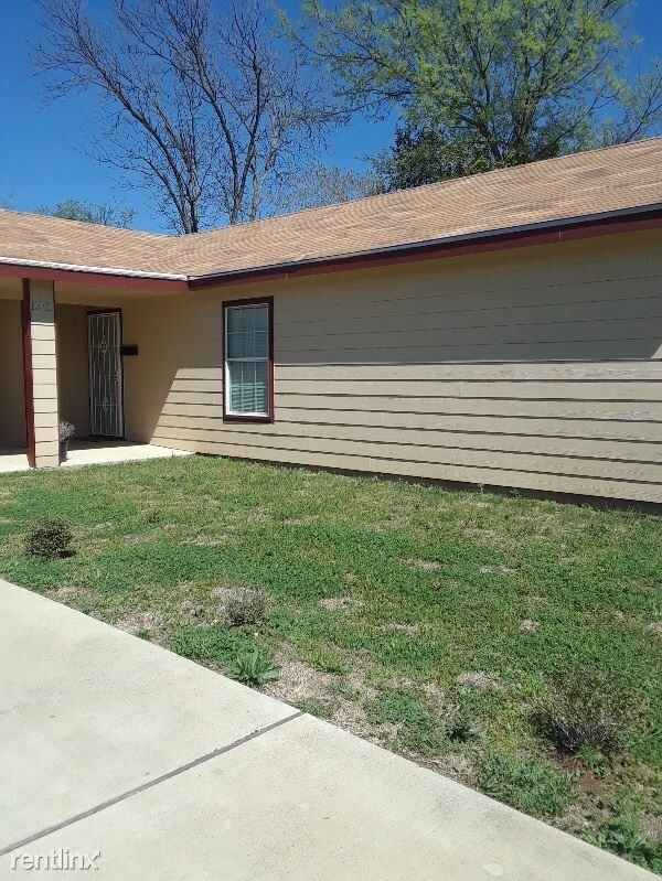 Building Photo - 2 br, 1 bath Apartment - 1603 Duncan Ave