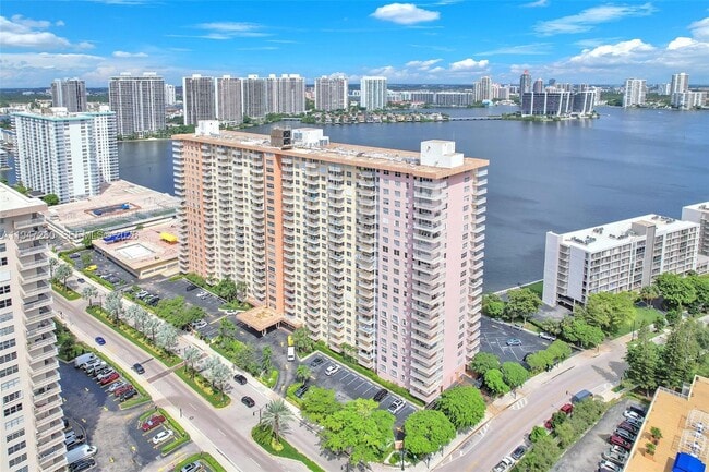 Foto del edificio - 251 174th St