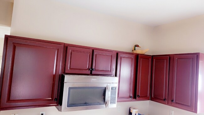 Building Photo - 45 Moore St