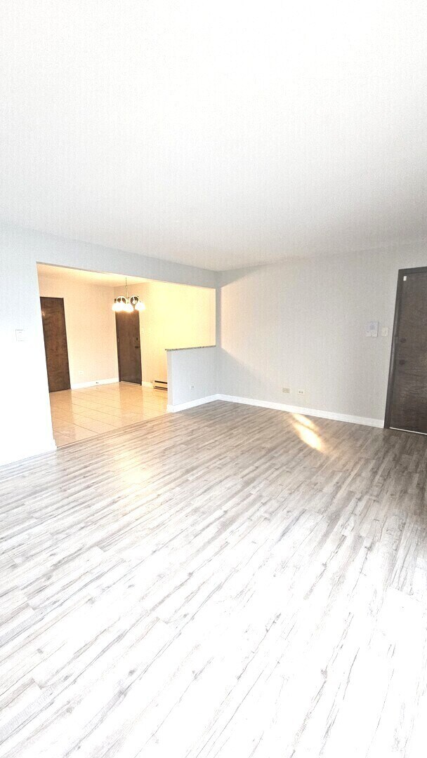 Foto del edificio - 7540 W 111th St