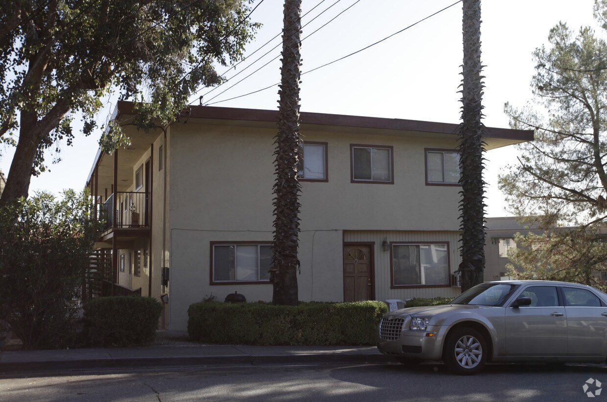 Building Photo - Ann Apartments